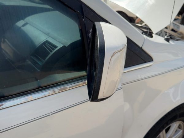 08-10 Town & Country Passenger Right Power Side Mirror Door Mounted White Pw1 — photo 6