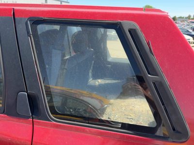 1990-1995 Nissan Pathfinder Driver Left Rear Quarter Glass Back Side Window OEM