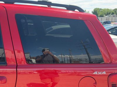 99-04 Jeep Grand Cherokee Driver Left Rear Quarter Glass Back Side Window Oem