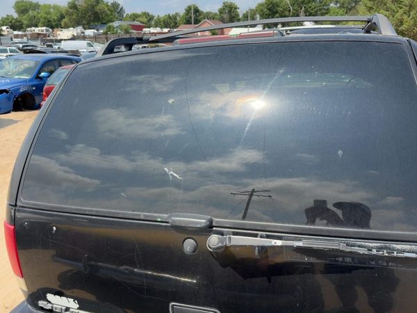 1997-2004 Chevy S10 Blazer Back Glass Rear Window Oem 15074813 — photo 2