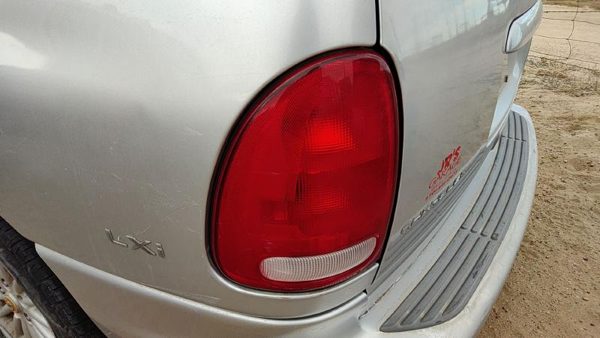 1996-2000 Chrysler Town & Country Driver Left Tail Light Brake Lamp Oem Rear — photo 4