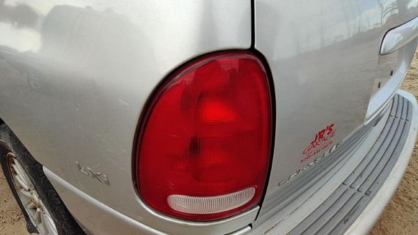 1996-2000 Chrysler Town & Country Driver Left Tail Light Brake Lamp Oem Rear — photo 3