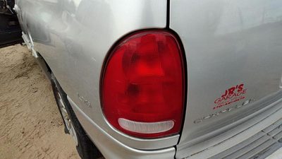 1996-2000 Chrysler Town & Country Driver Left Tail Light Brake Lamp Oem Rear
