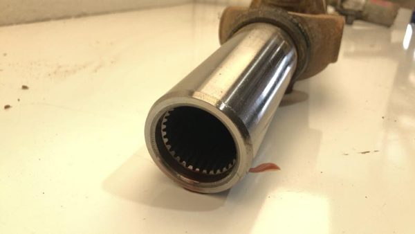 01-03 Silverado 2500 Hd Rear Drive Shaft Back Driveline 2 Piece 4X4 8.1L Allison — photo 4