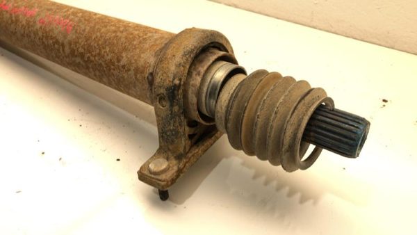 01-03 Silverado 2500 Hd Rear Drive Shaft Back Driveline 2 Piece 4X4 8.1L Allison — photo 5
