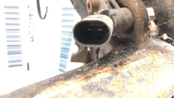 1999-2011 Vw Jetta Passenger Right Front Spindle Steering Knuckle With Wheel Hub — photo 4