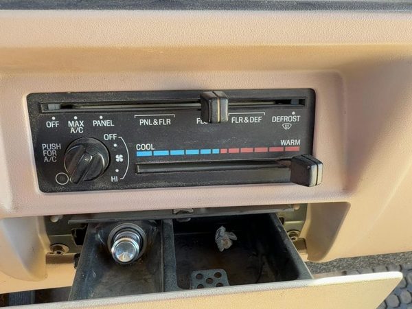 93-94 Explorer 2 Dr Temperature Control Module In Dash Heater Ac Head Unit Oem — photo 1
