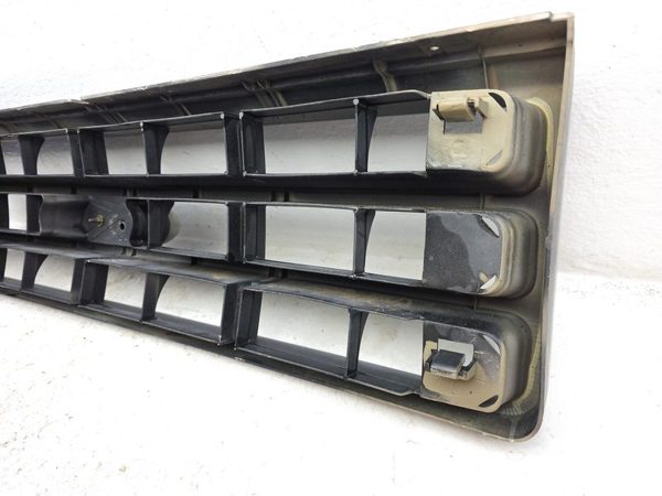1991 Ford Pickup F150 Grille — photo 8