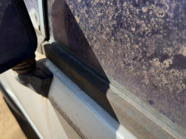 1988-1995 Isuzu Pup Driver Left Front Belt Moulding From Door Oem — photo 6