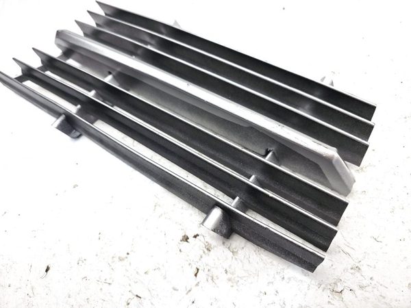 1972-1980 Mercedes 450Sl 107 Front Grille Assembly Pair Set Oem — photo 7