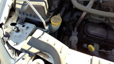 2004-2007 Dodge Caravan Windshield Washer Fluid Reservoir With Pump Wiper Tank