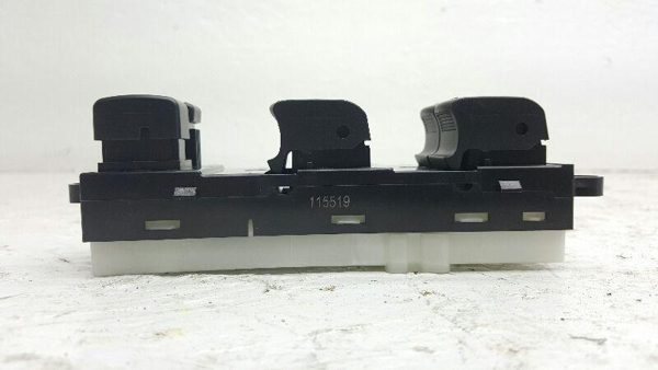 2005-2006 Nissan Xterra Driver Front Door Switch Driver's Lock And Window — photo 5