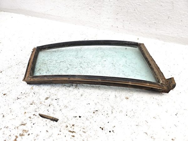 80-84 Deville Passenger Right Rear Vent Window Back Door Glass With Frame Oem — photo 10