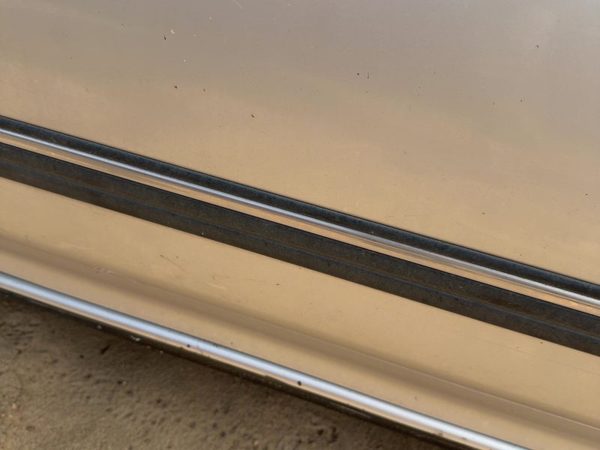 1990-1991 Subaru Legacy Driver Left Front Moulding From Door Oem Trim Strip — photo 6