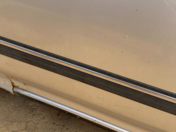 1990-1991 Subaru Legacy Driver Left Front Moulding From Door Oem Trim Strip — photo 3