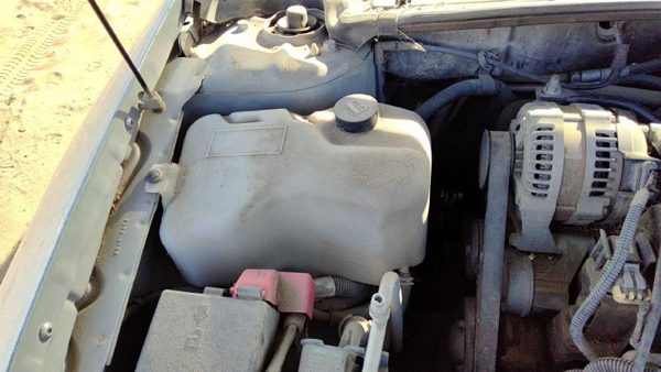 00-05 Pontiac Bonneville Coolant Reservoir Radiator Overflow Tank Bottle 3.8L — photo 3