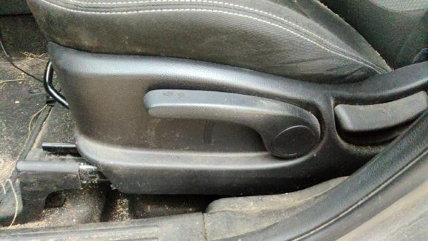 14-19 Kia Soul Driver Left Side Seat Trim Panel Oem Black Eq — photo 1