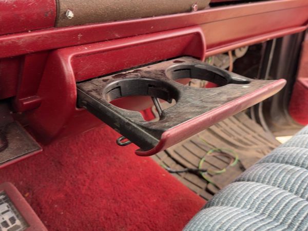 92-94 Chevy Silverado 1500 Slide Out Dash Mounted Cup Holder Assembly Oem Red — photo 3