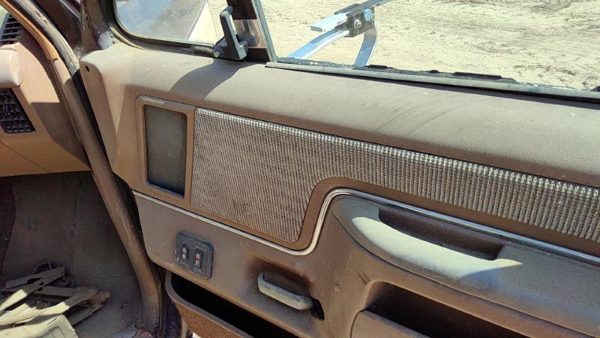 87-91 Ford F150 Passenger Right Front Inside Door Trim Panel With Switches Tan — photo 4