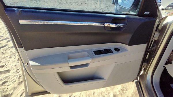 05-07 Chrysler 300 Driver Left Front Door Trim Panel With Master Switch Gray D1 — photo 3