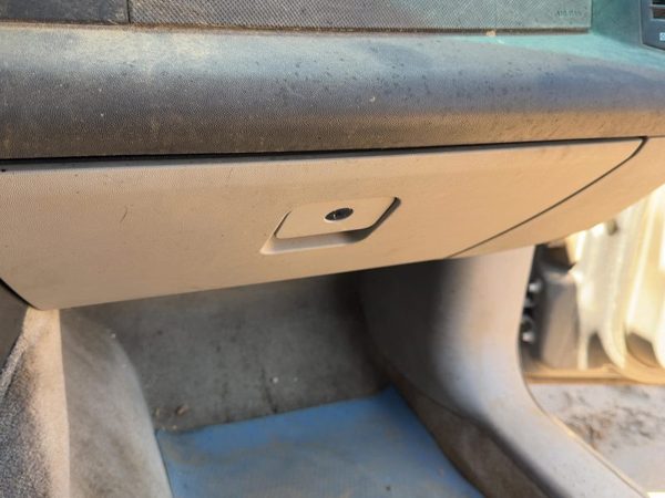 2004-2006 Cadillac Srx Glove Box Assembly Complete Door With Latch Oem Gray 132 — photo 4