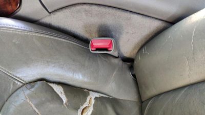 1998-2001 Olds Bravada Driver Left Front Seat Belt Buckle Receiver Pewter 922