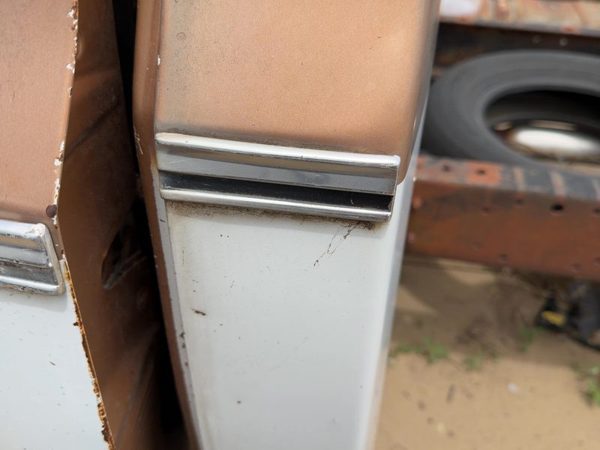 1975-1980 Chevy Silverado C20 Driver Left Rear Moulding On Upper Cab Corner Oem — photo 4