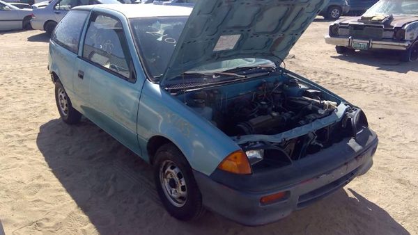 1992 Chevy Geo Metro — vehicle photo 7