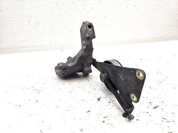 2007 Infiniti M35X Bracket For Ac Compressor With Idler Pulley Oem 3.5L Awd — photo 5