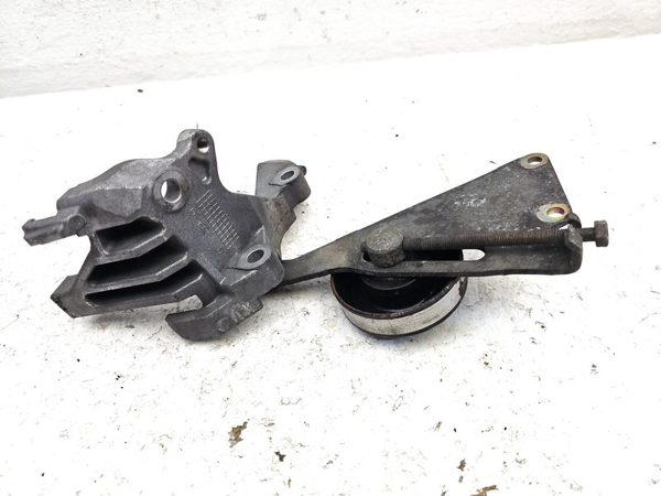 2007 Infiniti M35X Bracket For Ac Compressor With Idler Pulley Oem 3.5L Awd — photo 6