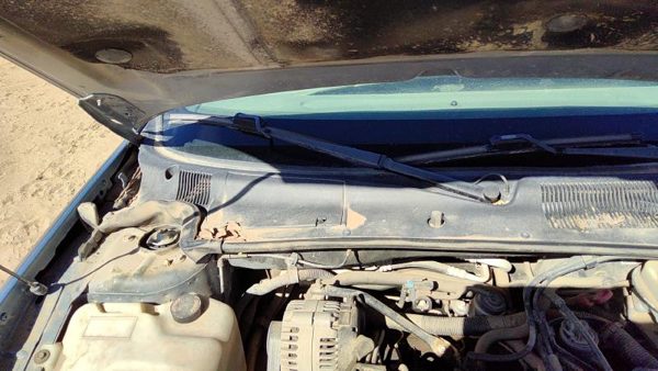2000-2005 Buick Lesabre Windshield Wiper Cowl Vent Trim Panel Oem Cover — photo 2
