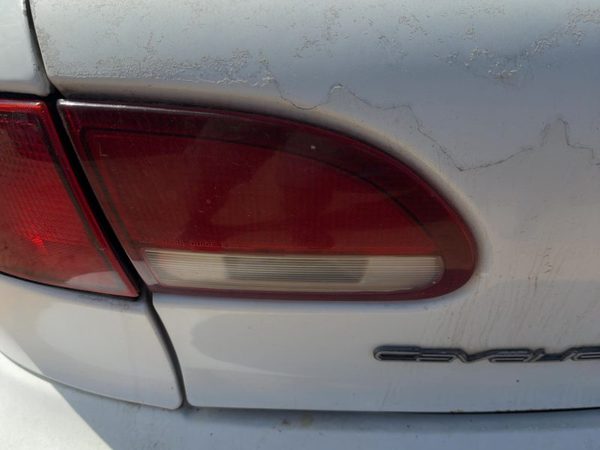 2000-2002 Chevy Cavalier Driver Left Inner Tail Light Brake Lamp Oem Rear — photo 1