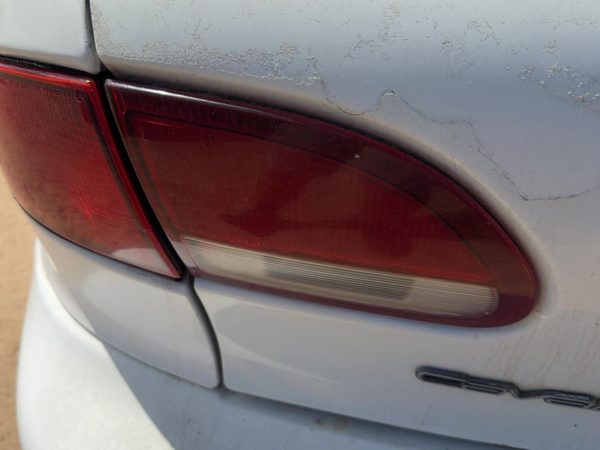2000-2002 Chevy Cavalier Driver Left Inner Tail Light Brake Lamp Oem Rear — photo 2