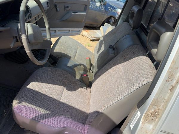 1988-1995 Isuzu Pup Front Seat Assembly Oem Bench Complete Gray — photo 5