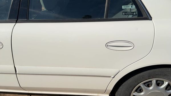 2002 Buick Century Rear Door LH White — photo 1