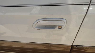 2000-2004 Legacy Outback Driver Left Front Outside Door Handle Oem White 8Y3