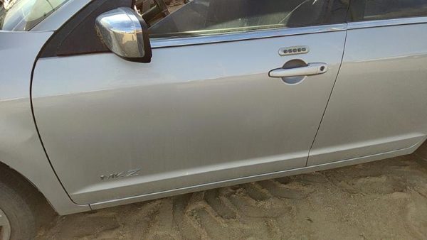 2007 Lincoln MKZ Front Door LH Silver Jp — photo 4