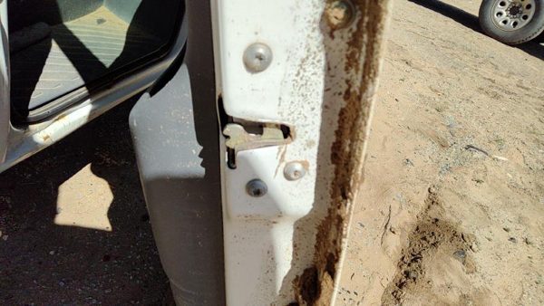 2003-2006 Sprinter Van 3500 Passenger Right Front Door Latch With Rods/Cables — photo 2