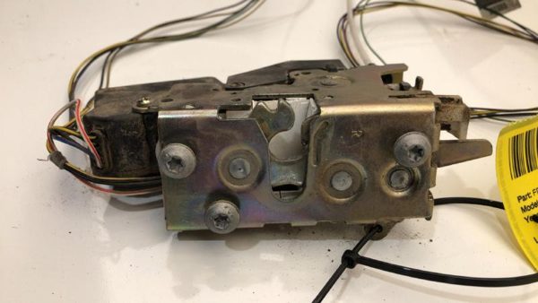 2003-2006 Sprinter Van 3500 Passenger Right Front Door Latch With Rods/Cables — photo 7