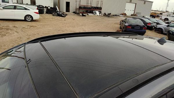 2016-2021 Hyundai Tucson Center Sliding Sun Roof Glass Oem Top Window 81611D3000 — photo 1