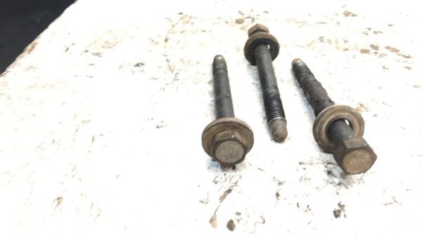 2003-06 Cadillac Escalade Set Of Bolts Power Steering Gear Box Mounting Hardware — photo 3
