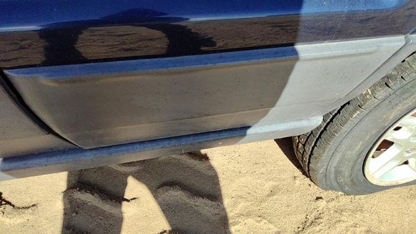 03-04 Jeep Grand Cherokee Driver Left Rear Moulding From Door Back Trim Strip — photo 3