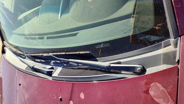 2004-2012 Mitsubishi Galant Windshield Wiper Cowl Vent Trim Panel Oem Cover — photo 3
