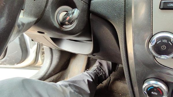 10-12 Ford Fusion Lower Dash Under Column Knee Bolster Trim Panel Charcoal Fw — photo 4
