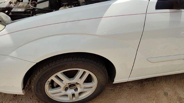 2000-2004 Focus Station Wagon Driver Left Front Fender Oem White Yz Ys4z16006ca — photo 7