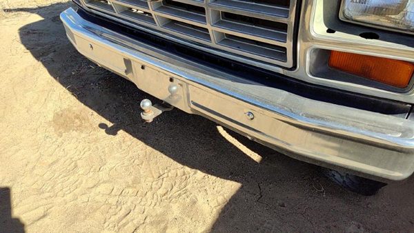 1980-1986 Ford F150 Front Bumper With Brackets Assembly Oem Chrome E1tz17757c — photo 4