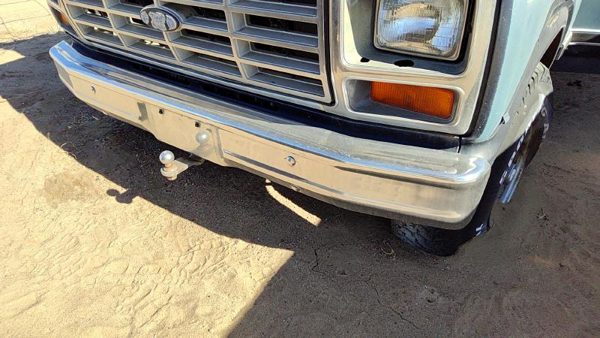 1980-1986 Ford F150 Front Bumper With Brackets Assembly Oem Chrome E1tz17757c — photo 2