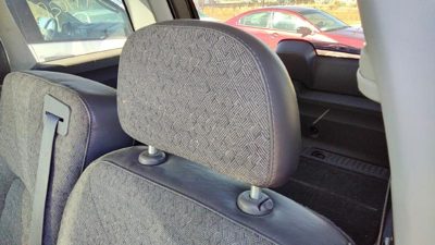2005 RH Ford Explorer Pair Of Middle Row Headrests OEM Left Right Set Seat