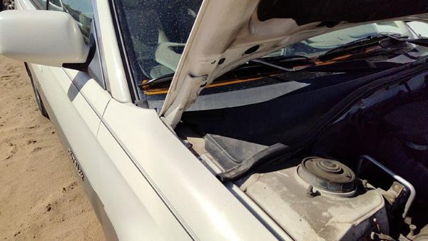 2000-04 Legacy Outback Passenger Right Hood Hinge Assembly Oem White 8Y3 — photo 4