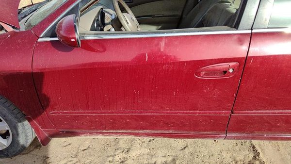 2006 Nissan Altima Front Door LH Red A15 — photo 2